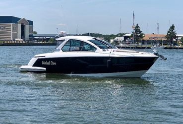 35' Monterey 2018 Yacht For Sale